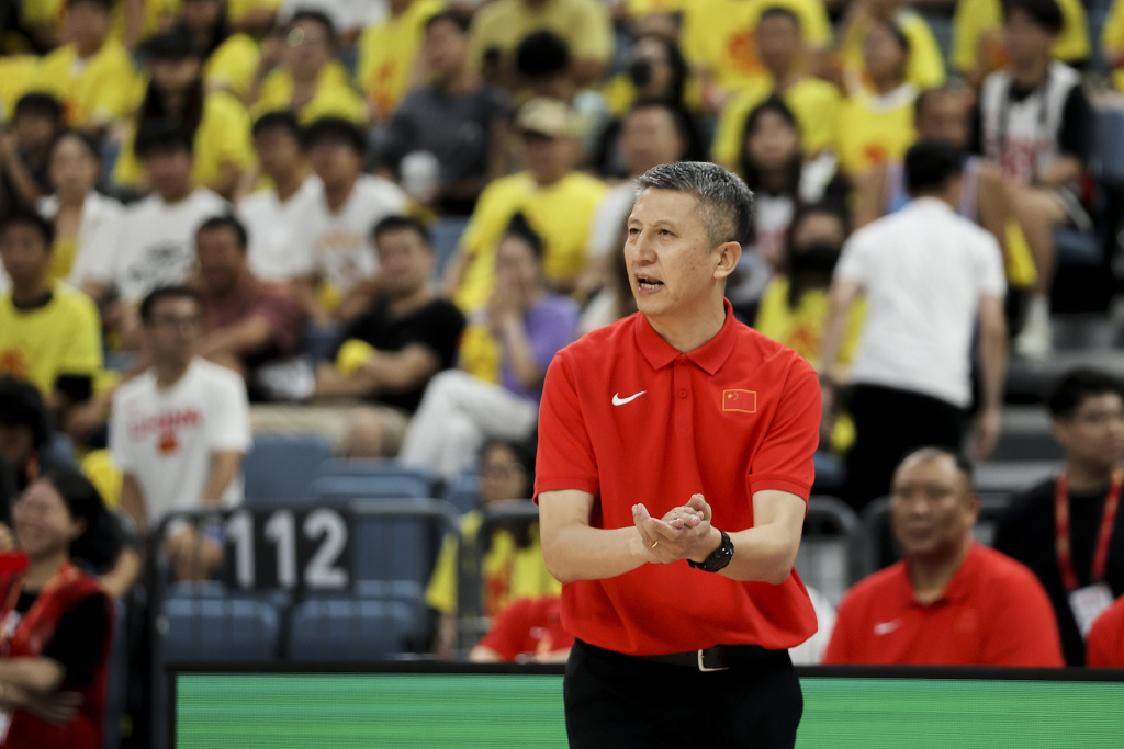 体坛联播｜郭士强回应杨瀚森缺阵亚洲杯，阿森纳再签新人